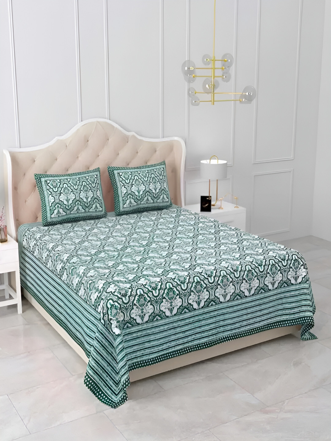 

Qfab Green & White Floral Cotton 260 TC King Bedsheet with 2 Pillow Covers