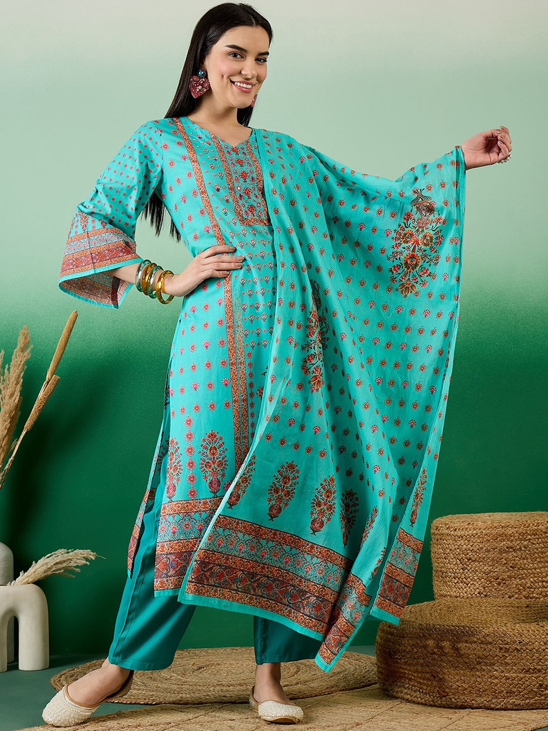

Sangria Turquoise Blue Floral Printed Pure Cotton V-Neck Kurta With Trousers & Dupatta