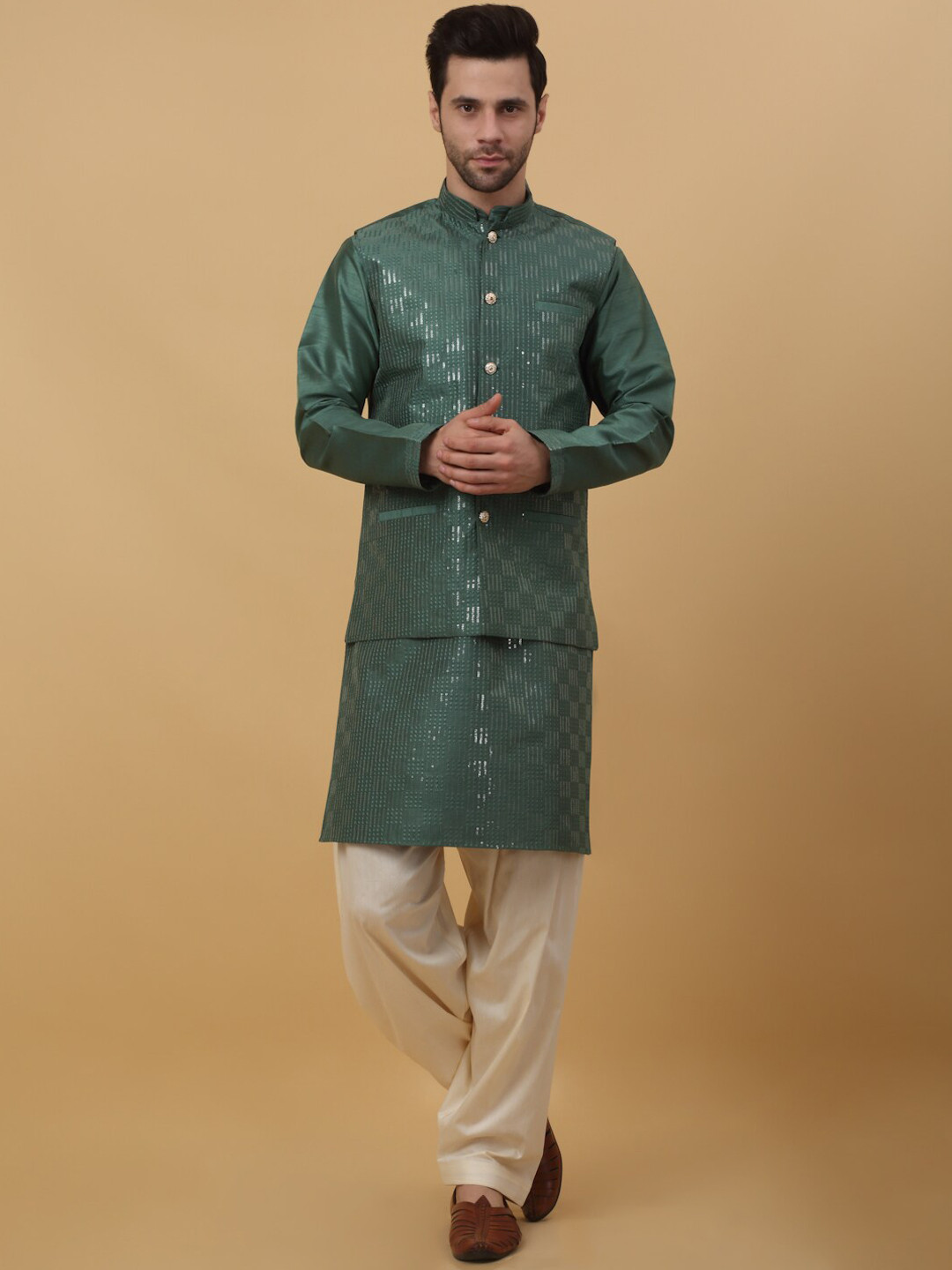 

KRAFT INDIA Embroidered Sequinned Kurta With Salwar & Nehru Jacket, Green
