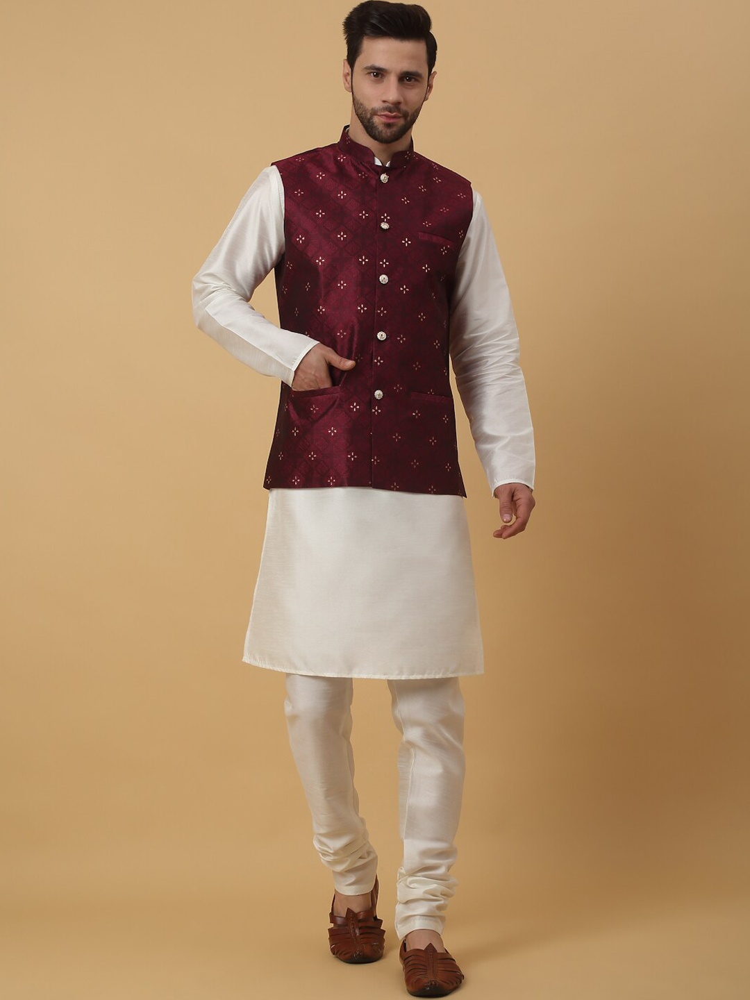 

KRAFT INDIA Mandarin Collar Kurta & Churidar With Jacquard Nehru Jacket, Cream