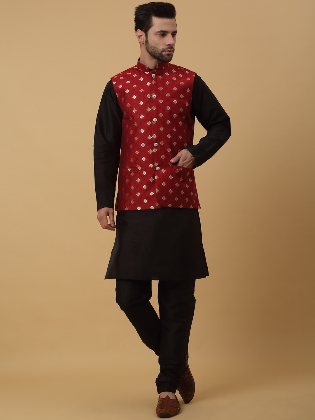 

KRAFT INDIA Straight Kurta with Churidar & Nehru Jacket, Black