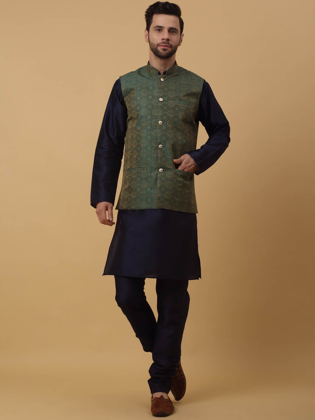 

KRAFT INDIA Ethnic Motifs Mandarin Collar Long Sleeves Kurta with Churidar, Navy blue