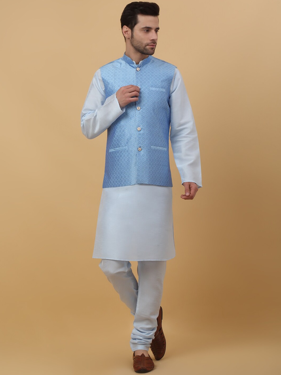 

KRAFT INDIA Ethnic Motifs Mandarin Collar Long Sleeves Kurta with Churidar, Blue