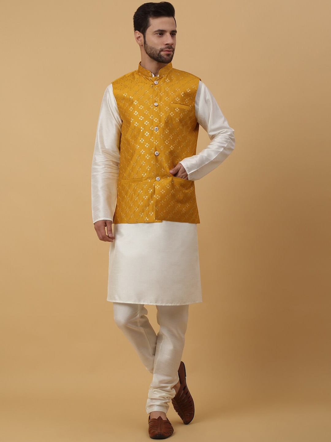 

KRAFT INDIA Ethnic Motifs Mandarin Collar Long Sleeves Kurta with Churidar, Cream