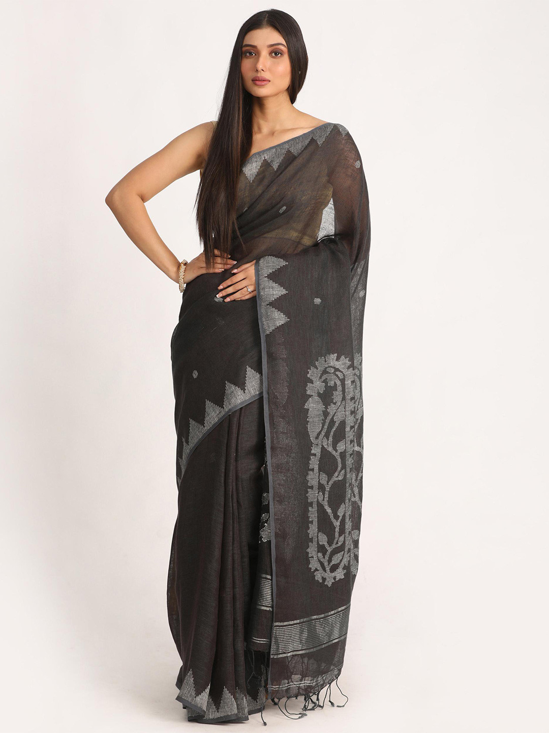 

Angoshobha Floral Woven Design Pure Linen Jamdani Saree, Grey