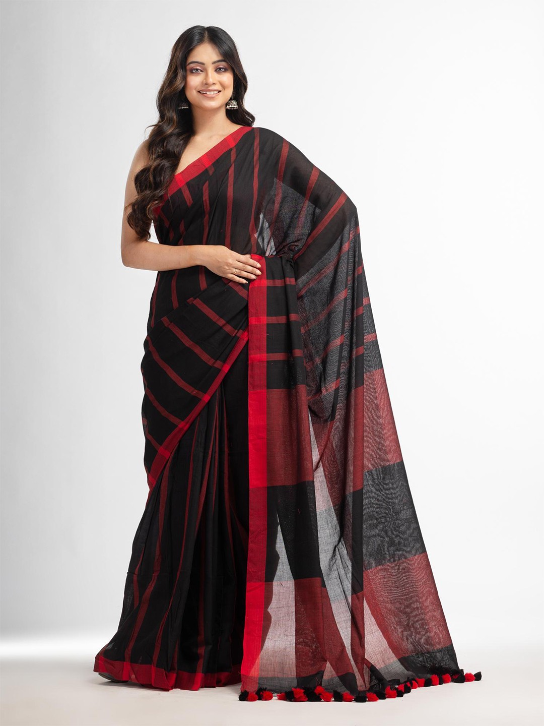 

Angoshobha Striped Pure Cotton Saree, Black