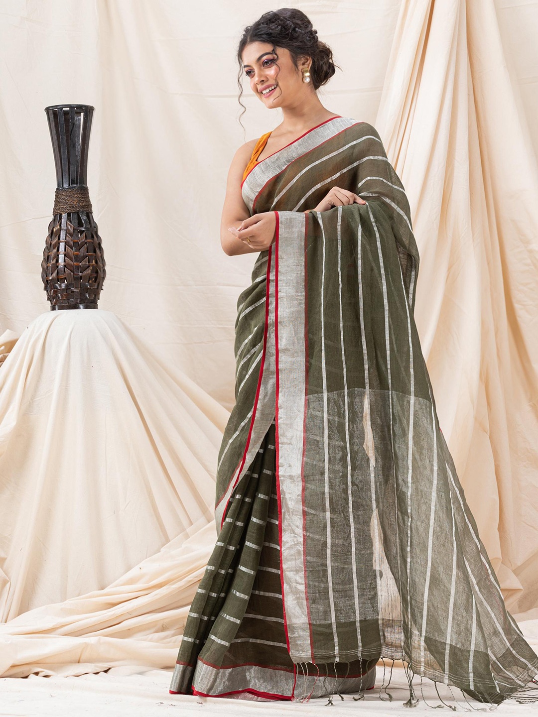 

Angoshobha Striped Zari Pure Linen Saree, Green
