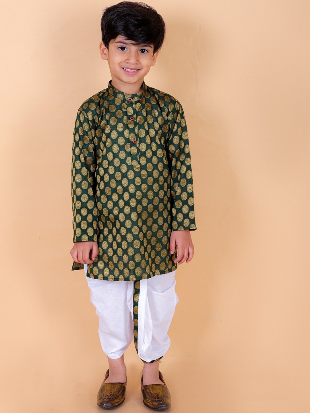 

BAESD Boys Ethnic Motifs Regular Thread Work Kurta with Dhoti Pants, Green