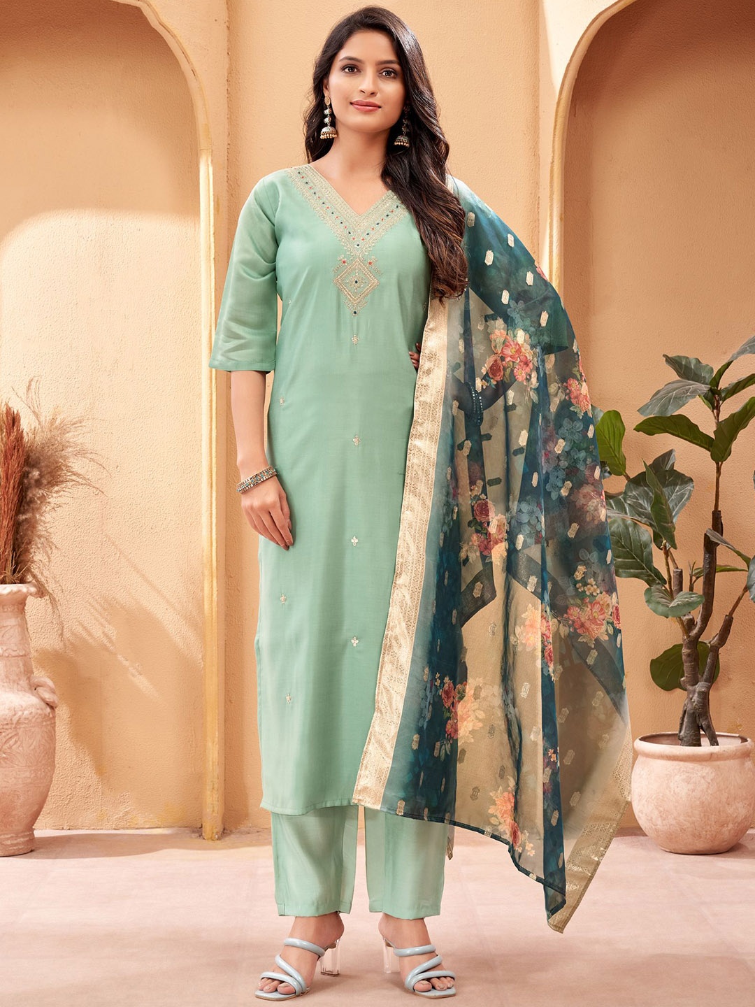 

KALINI Embroidered Chanderi Silk Regular Thread Work Kurta with Trousers & Dupatta, Green