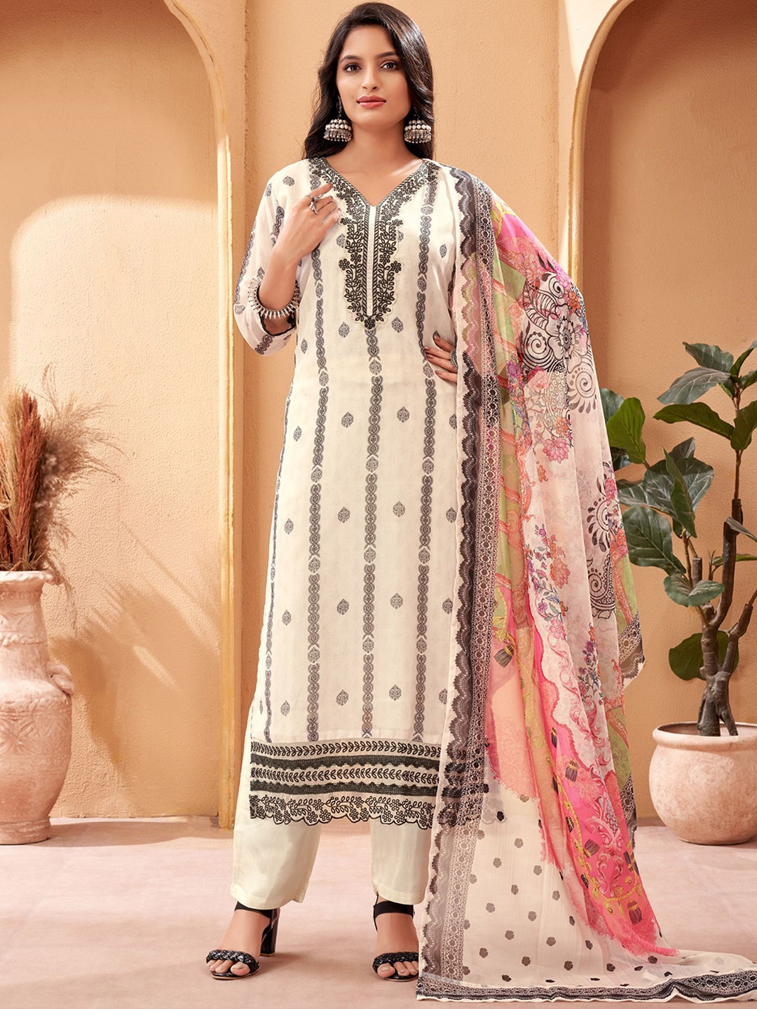 

KALINI Floral Printed V-Neck Three-Quarter Sleeves Kurta Set, Cream
