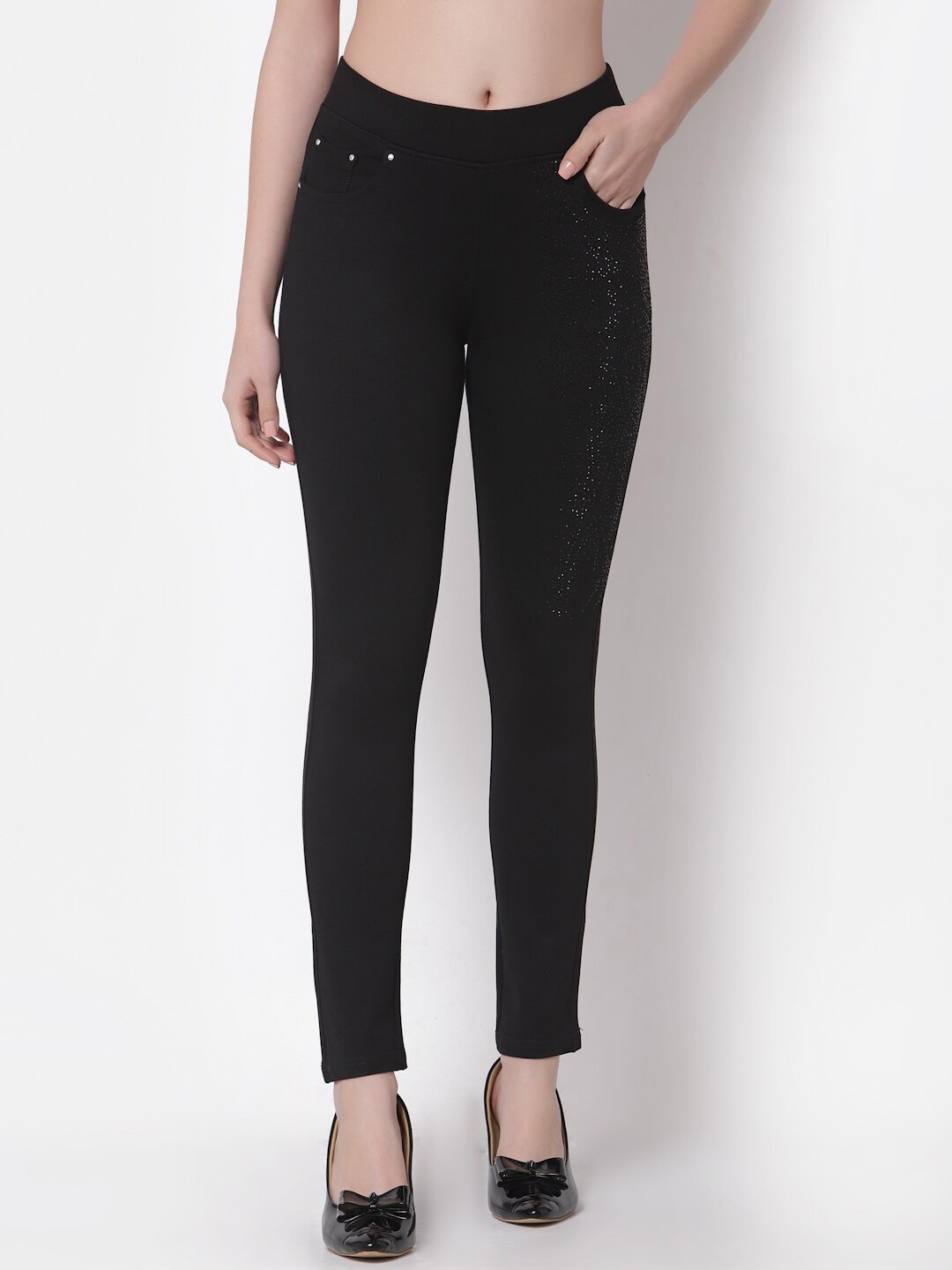 

Westwood Women Skinny Fit Embellished Jeggings, Black