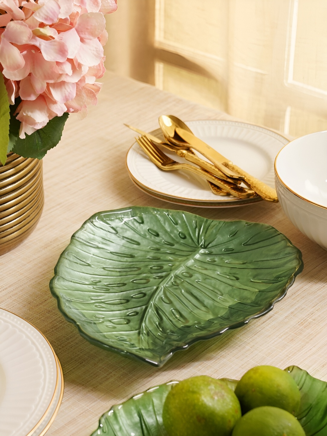 

Pure Home and Living Green Textured Glass Food Platter