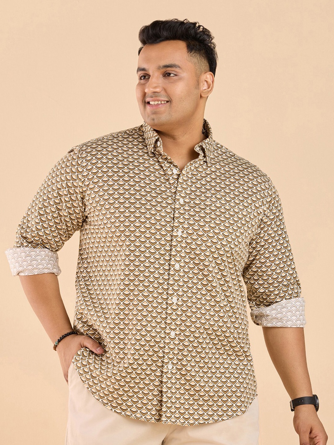 

Big Hello - The Plus Life Geometric Printed Twill Weave Cotton Casual Shirt, Brown