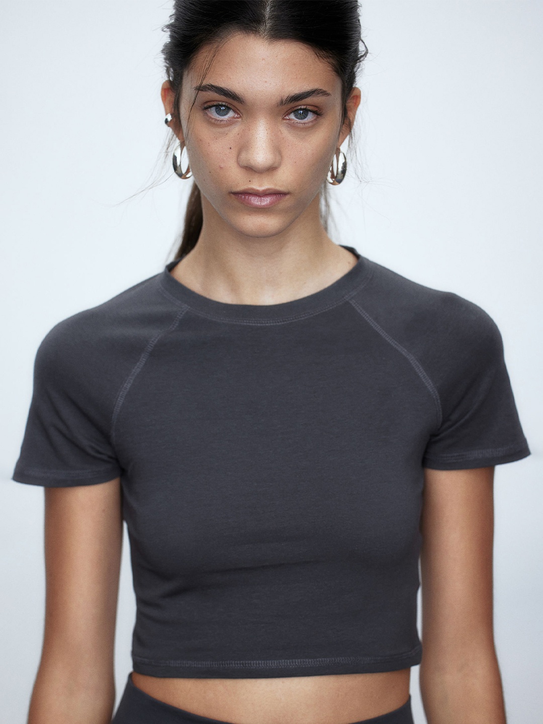 

H&M Round Neck Cropped Tshirts, Grey