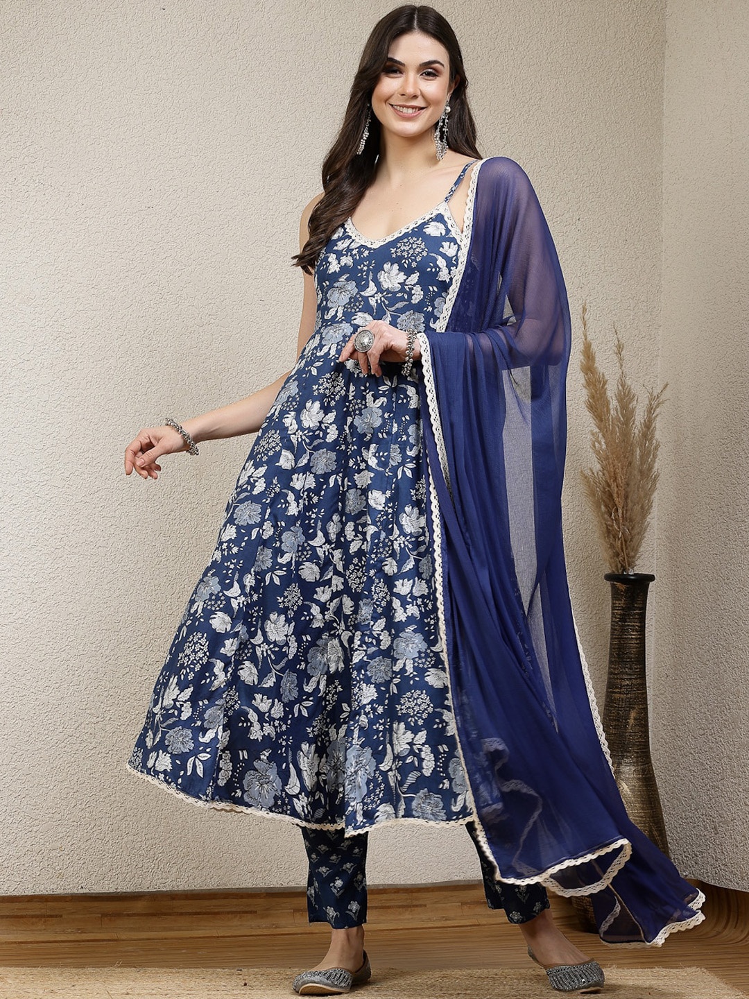 

Stylum Blue & White Floral Printed Empire Kurta with Trousers & With Dupatta