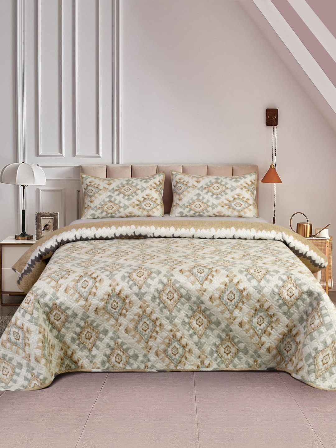 

Aura Beige & Brown Printed Quilted Microfibre Double King Bed Cover With Pillow Covers
