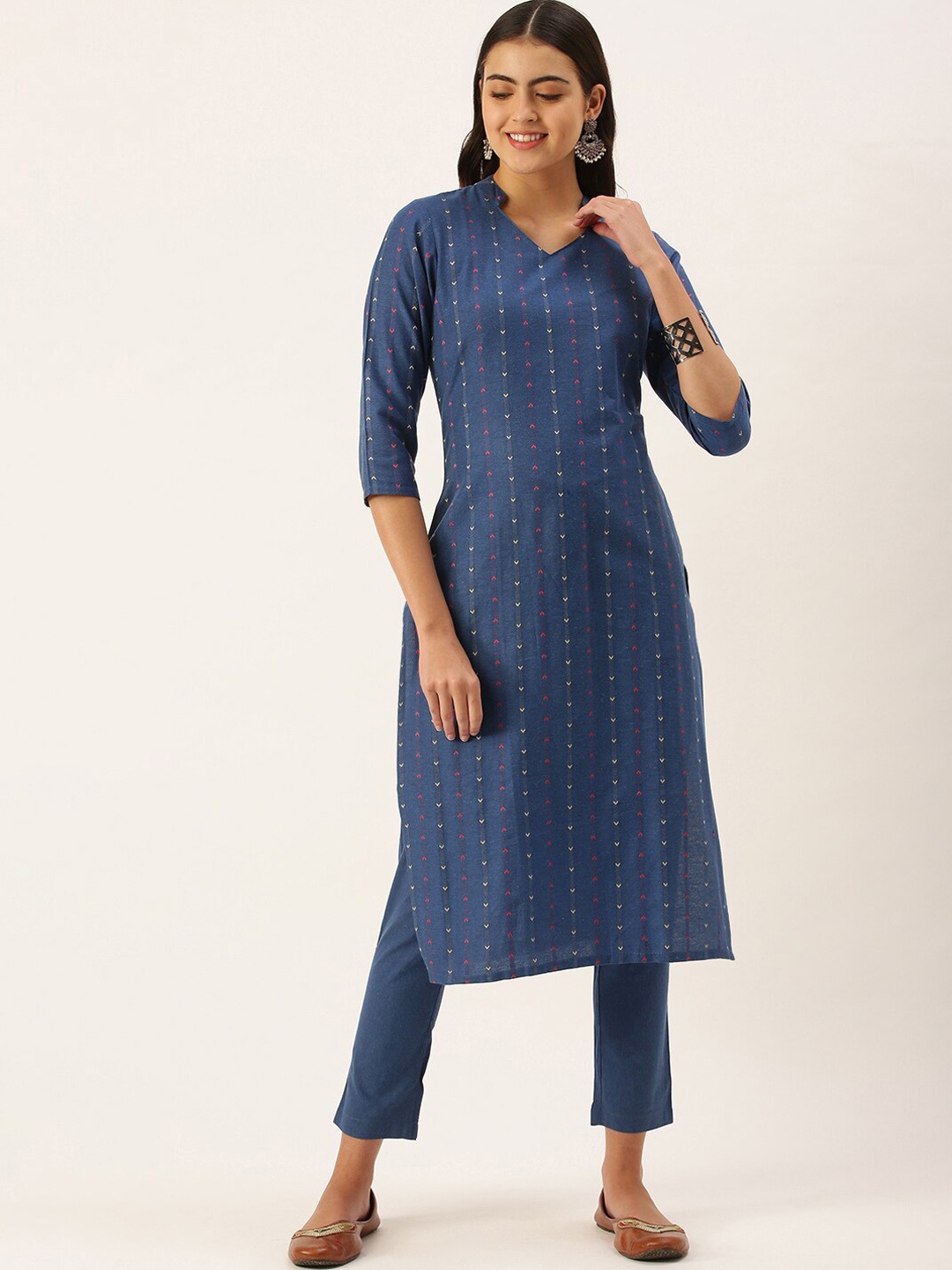 

HRITIKA Woven Design Mandarin Collar Jacquard Straight Kurta With Trouser, Blue