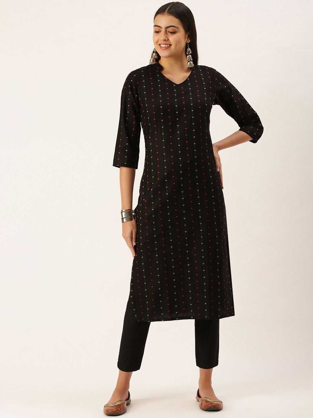 

HRITIKA Geometric Woven Design Regular Straight Kurta with Trousers, Black