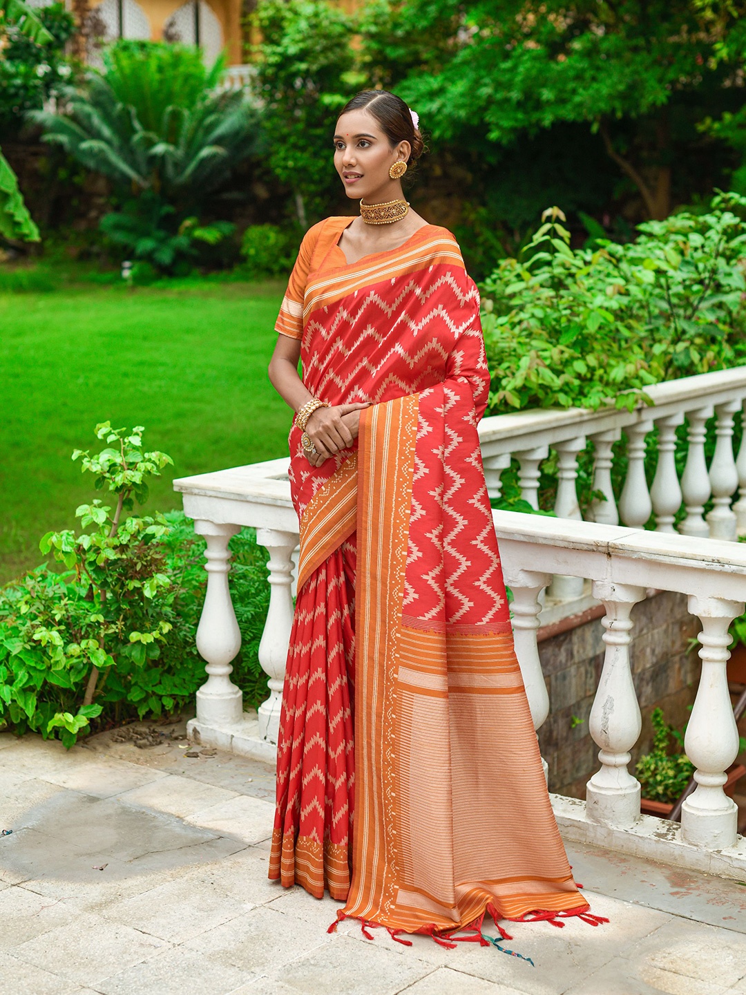 

Anouk Geometric Woven Design Zari Pure Silk Saree, Orange