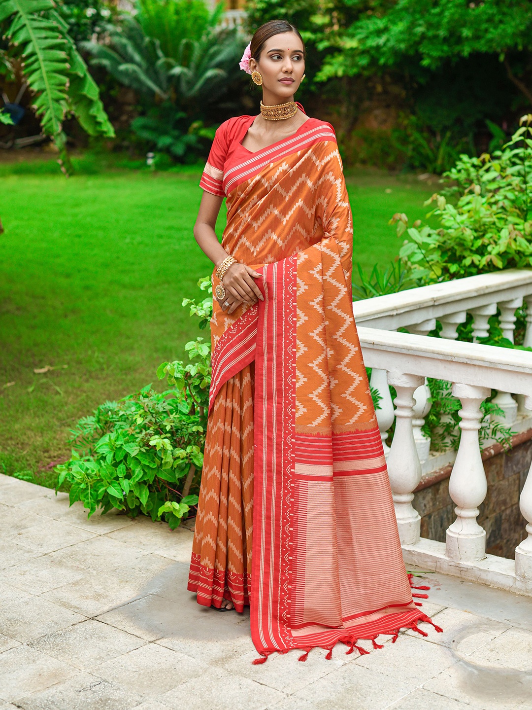 

Anouk Geometric Printed Woven Design Pure Silk Saree, Rust