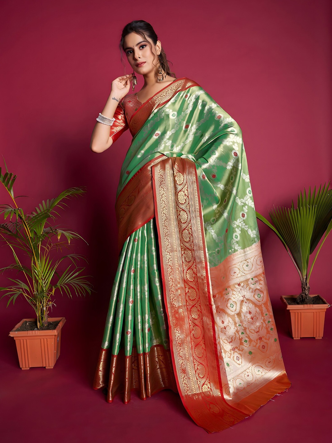 

Anouk Floral Woven Design Zari Pure Silk Saree, Green