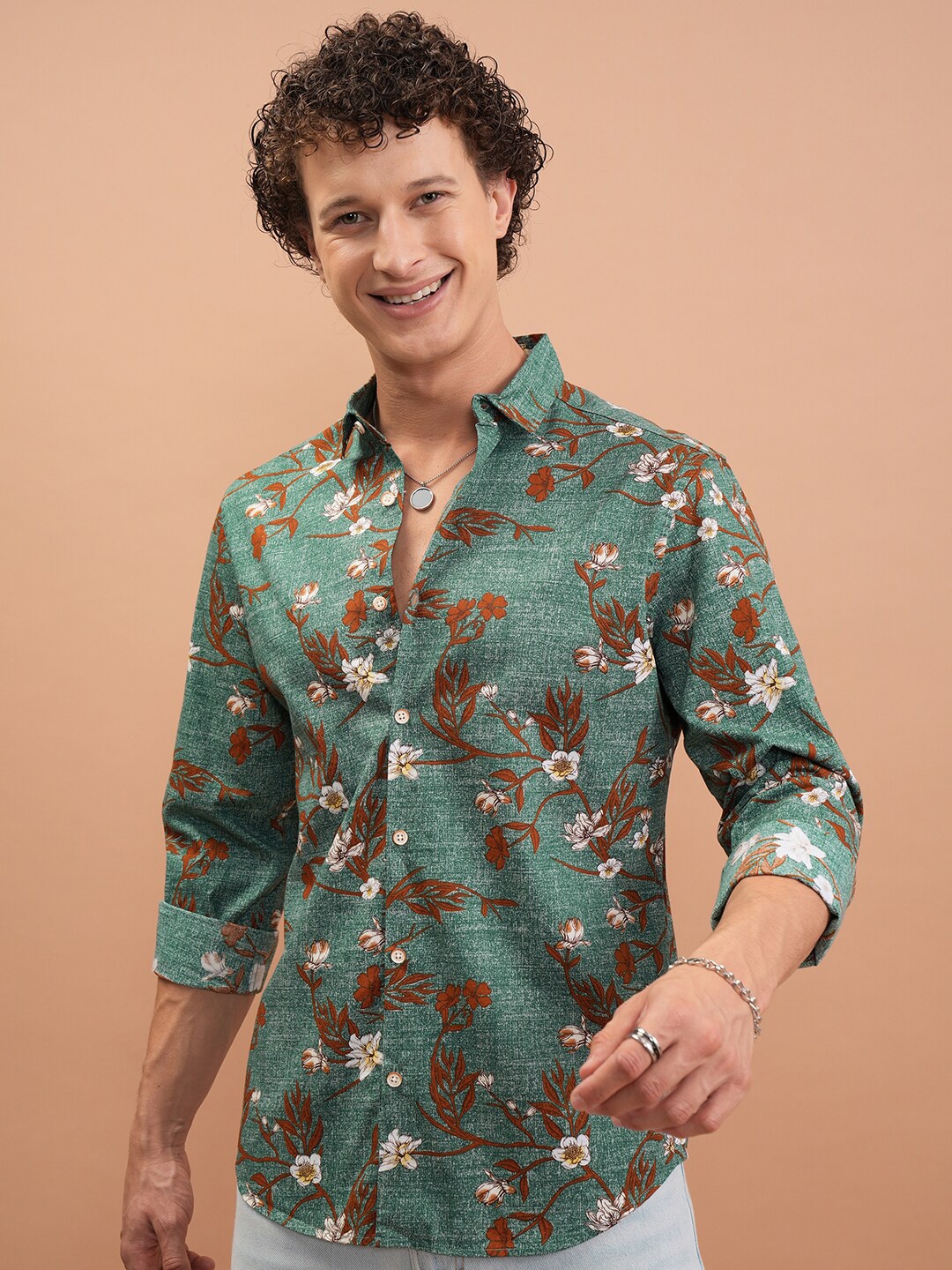 

Highlander Men Reg Collar All over Printed Shirt, Green