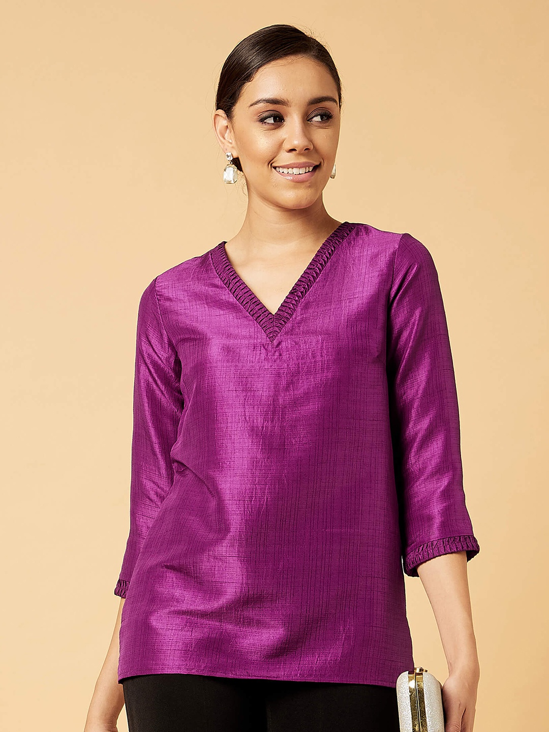 

SALT ATTIRE V-Neck Three-Quarter Sleeves Top, Purple