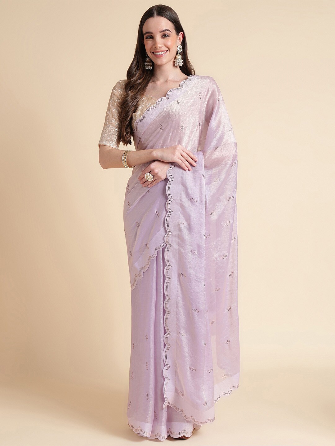 

Ishin Ethnic Motifs Embroidered Saree, Purple