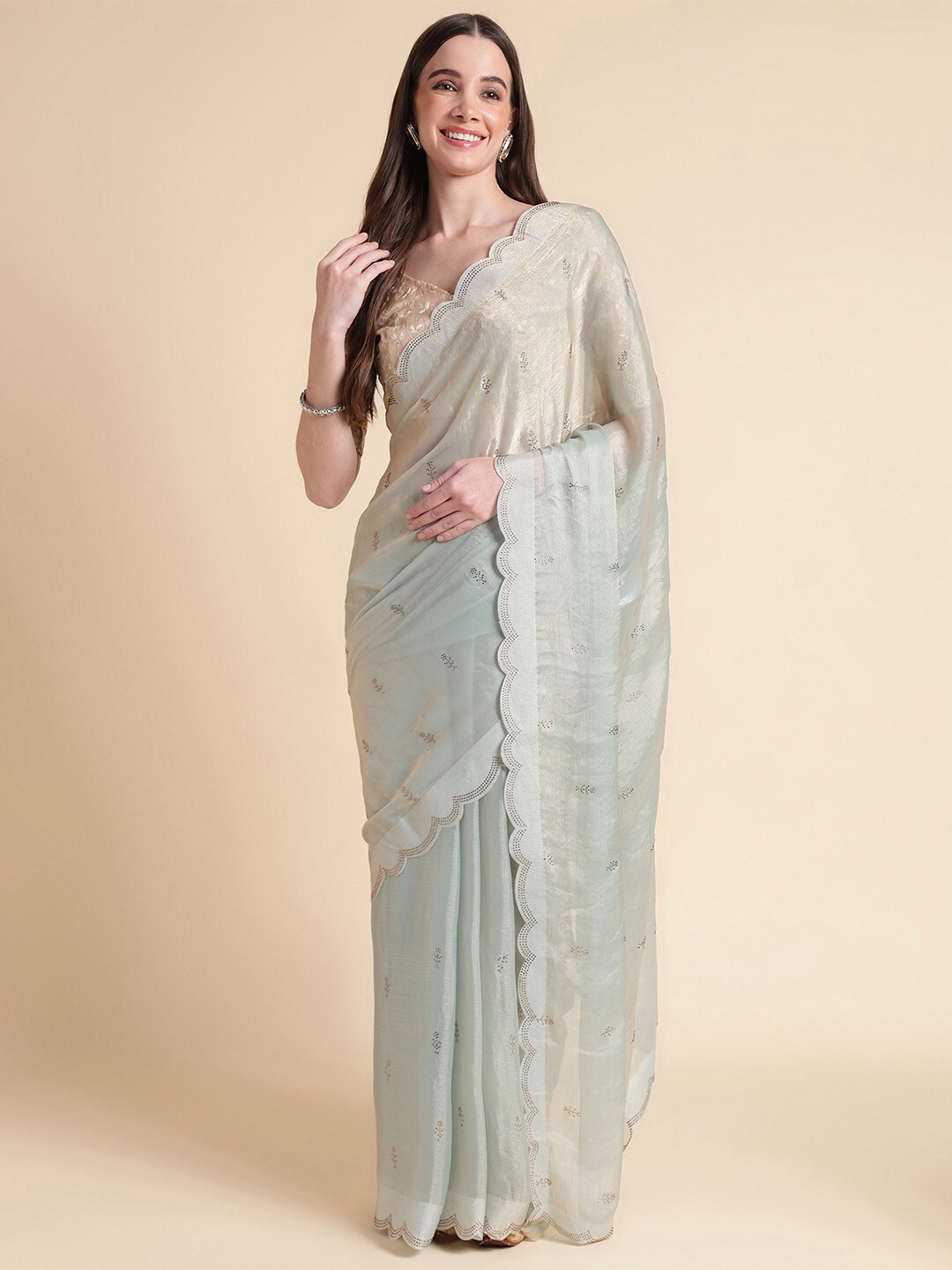 

Ishin Embellished Beads and Stones Saree, Off white