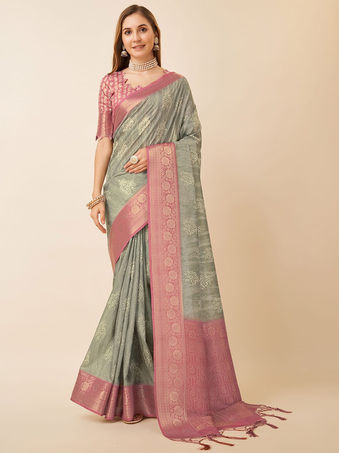 

Ishin Ethnic Motifs Woven Design Zari Saree, Grey