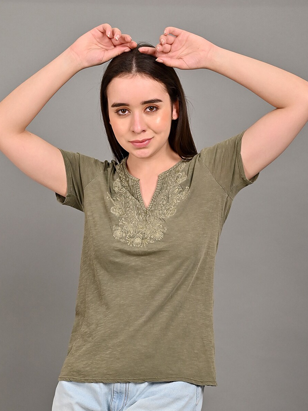 

NoBarr Round Neck short Sleeves Regular Top, Green