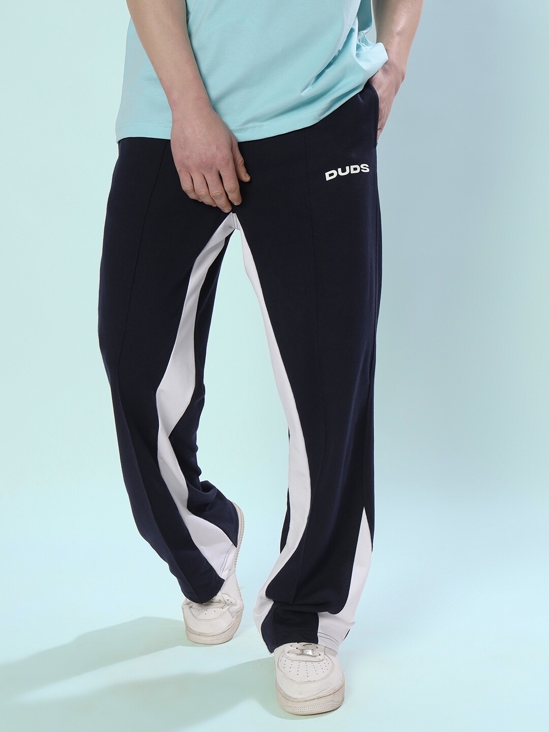 

WEARDUDS Men Mid Rise Relaxed Fit Track Pant, Navy blue