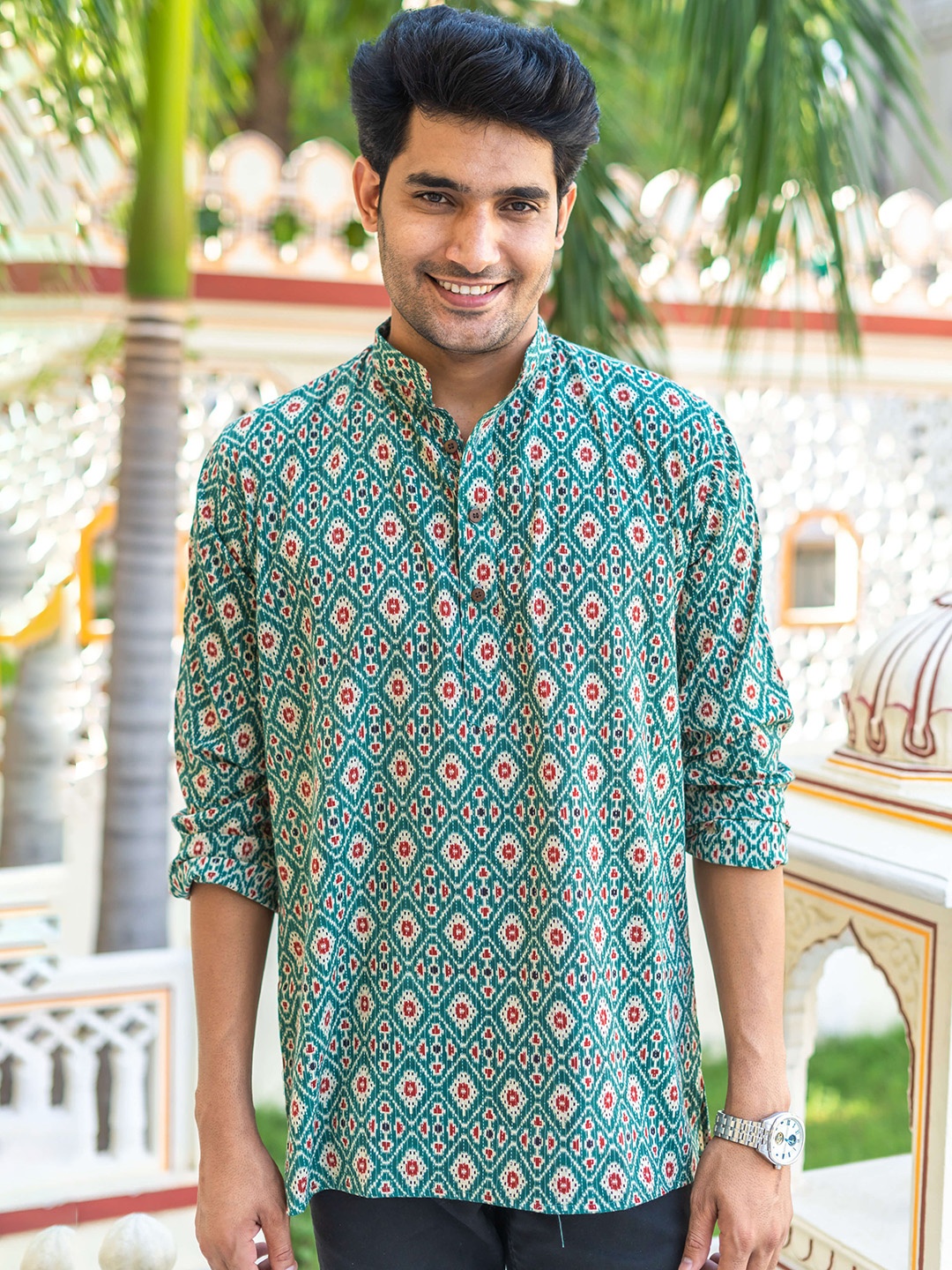 

Shasak Geometric Printed Kantha Work Short Kurta, Green