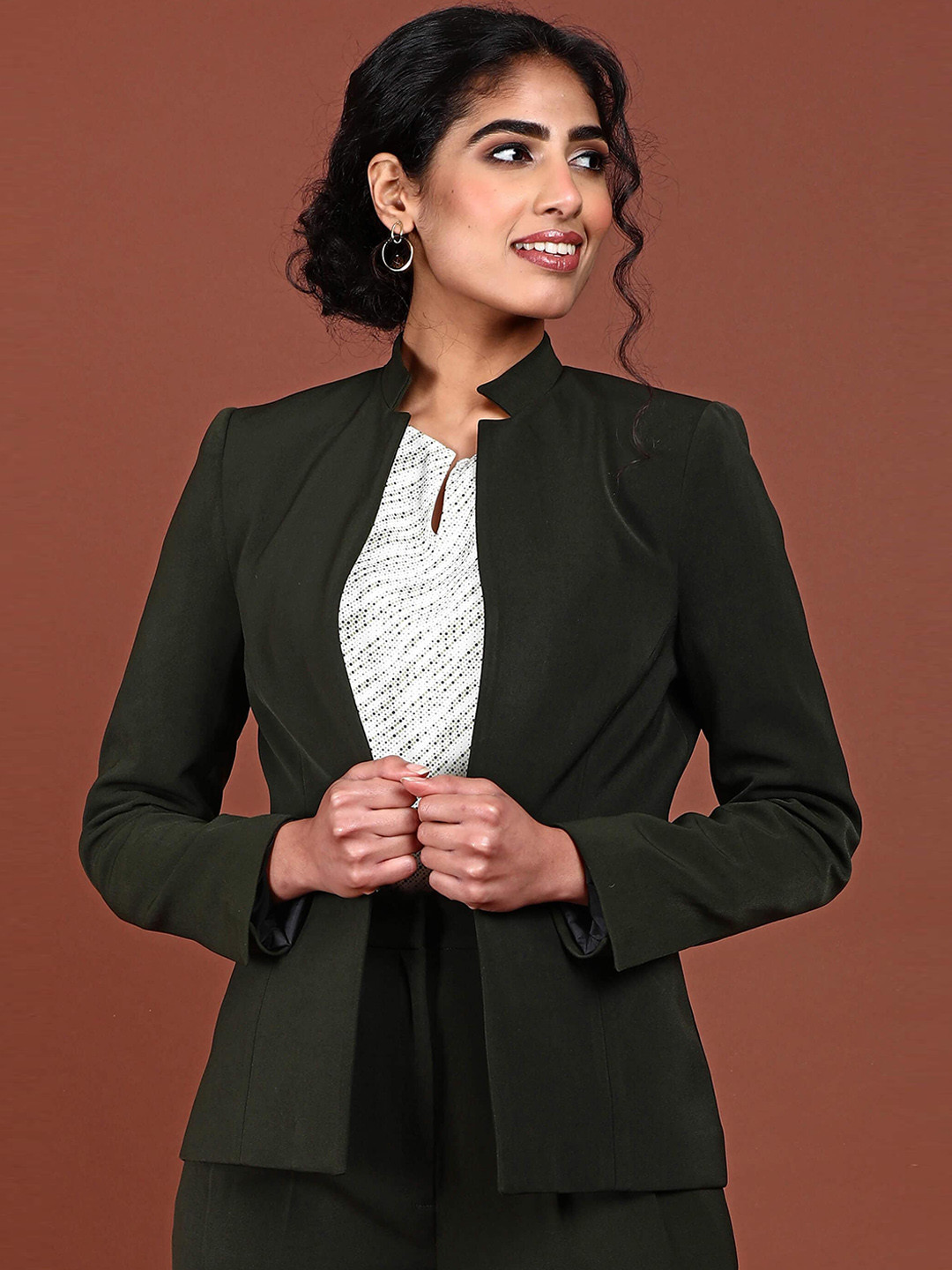 

SALT ATTIRE Tailored-Fit Front Open Blazer, Green