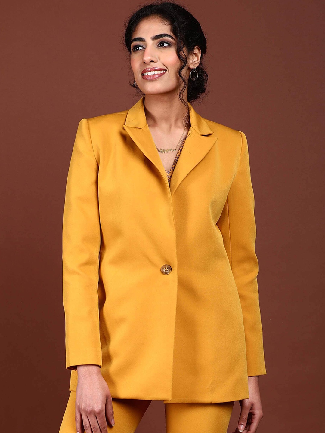 

SALT ATTIRE Tailored-Fit Single Breasted Blazer, Mustard
