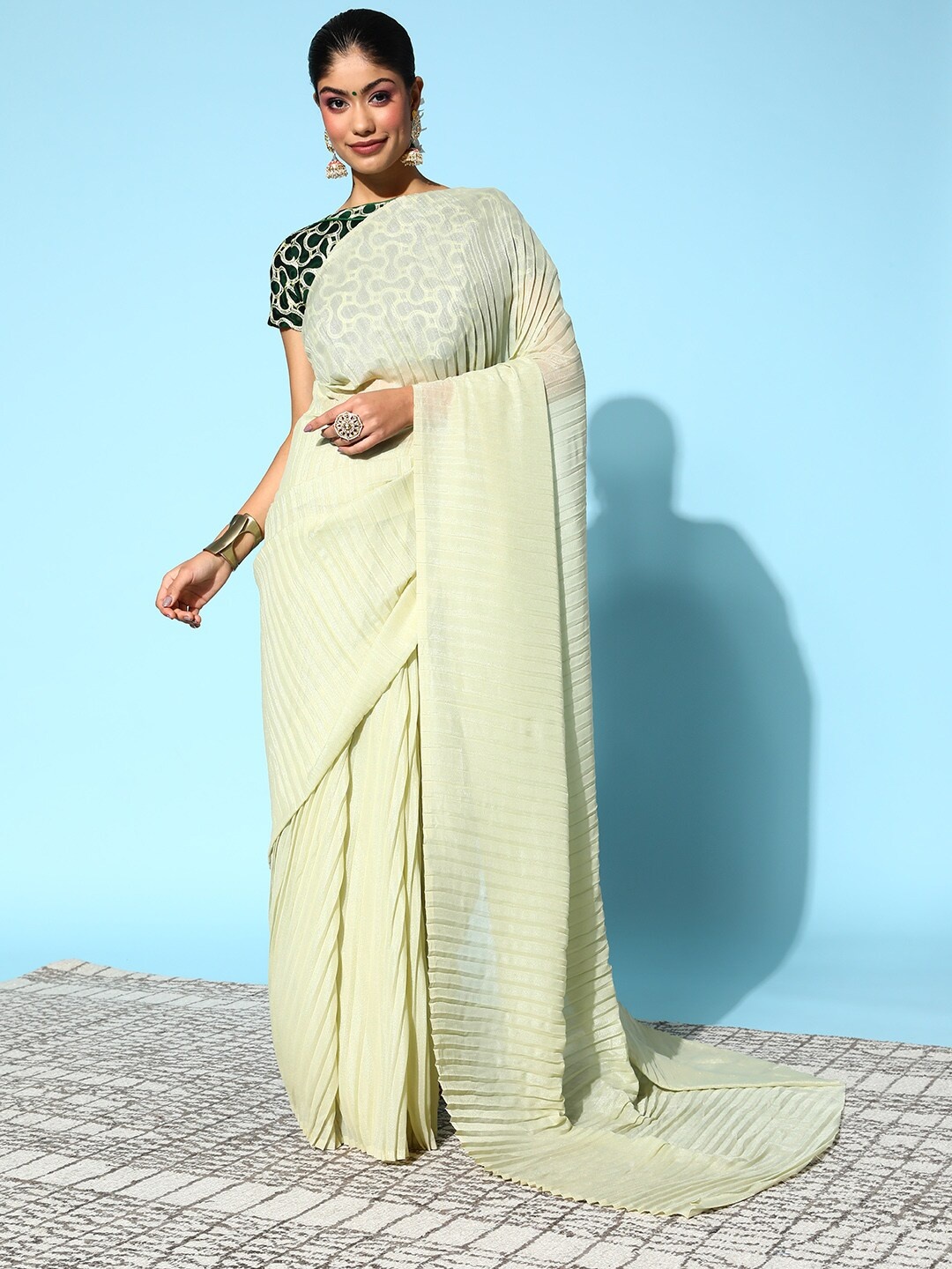 

Mitera Art Silk Saree, Green