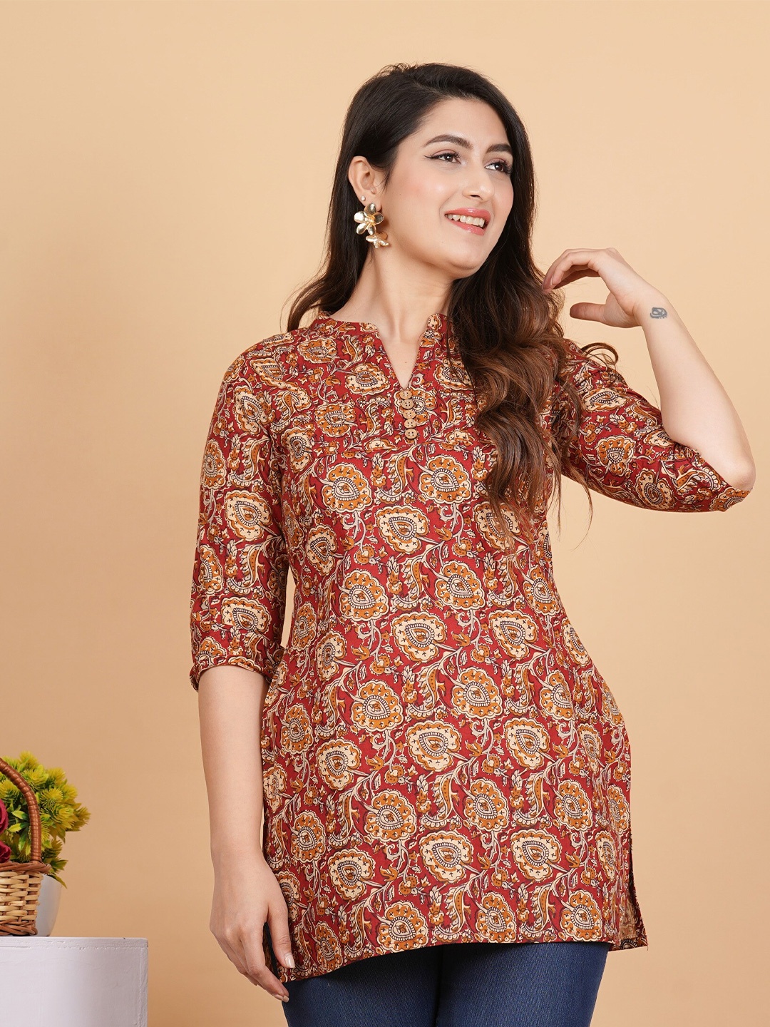 

Vbuyz Ethnic Motifs Printed Mandarin Collar Cotton Tunic, Maroon