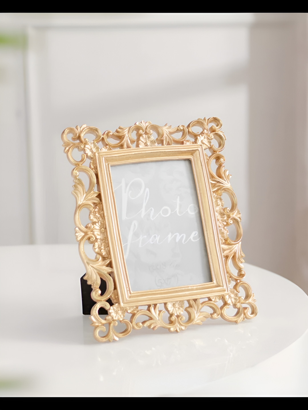

THEDECORKART Beige & White Glass Table Photo Frames