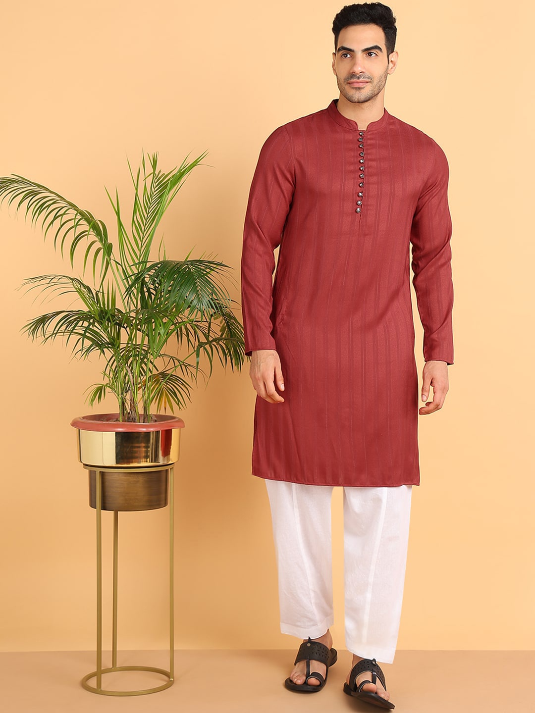 

HERE&NOW Striped Regular Cotton Kurta with Pyjamas, Maroon