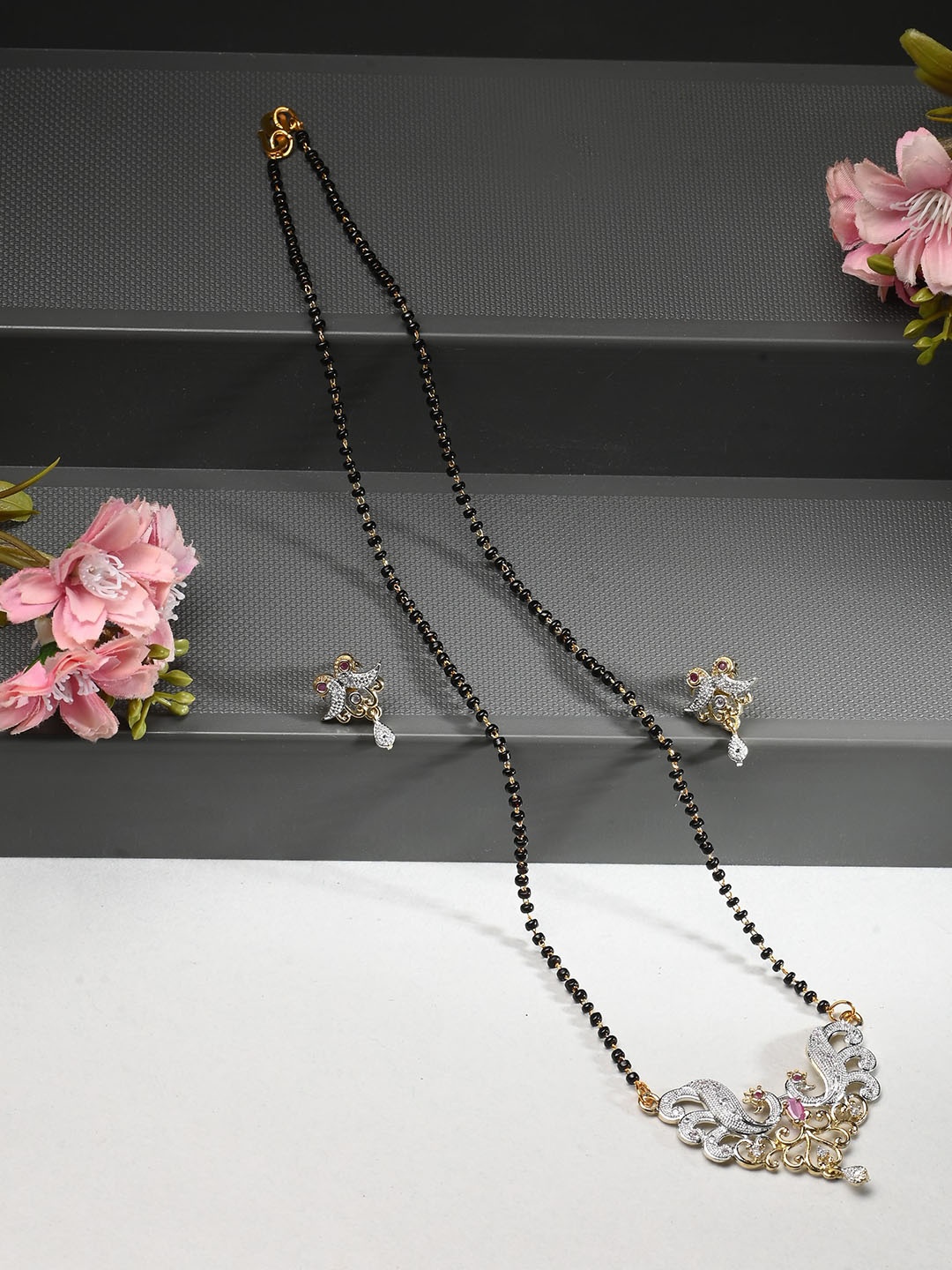 

AanyaCentric Gold-Plated Mangalsutra Pendant Earrings & Silver-Plated Anklets