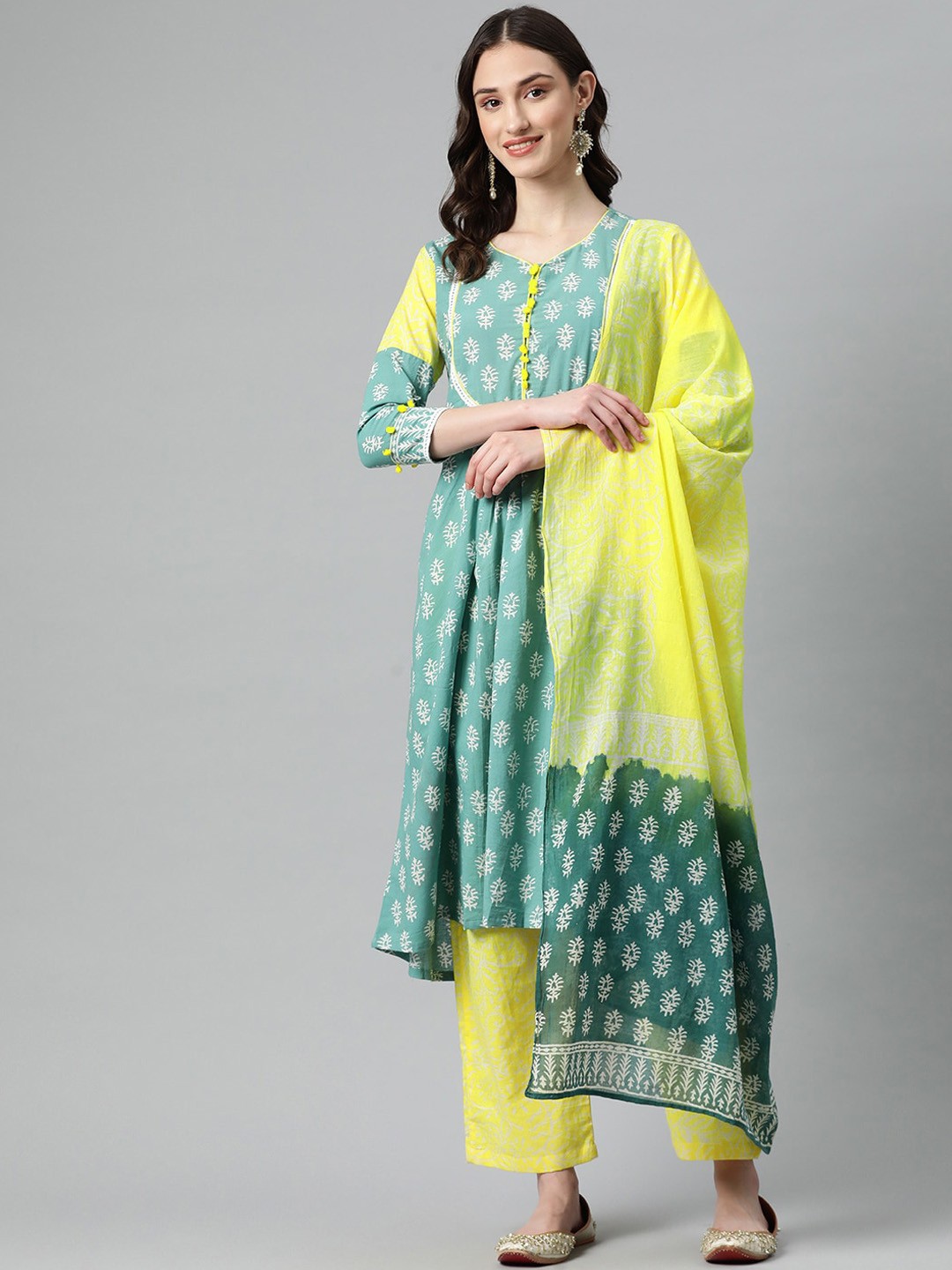 

BUTA BUTI Floral Printed Empire Pure Cotton Kurta With Trousers & Dupatta, Green