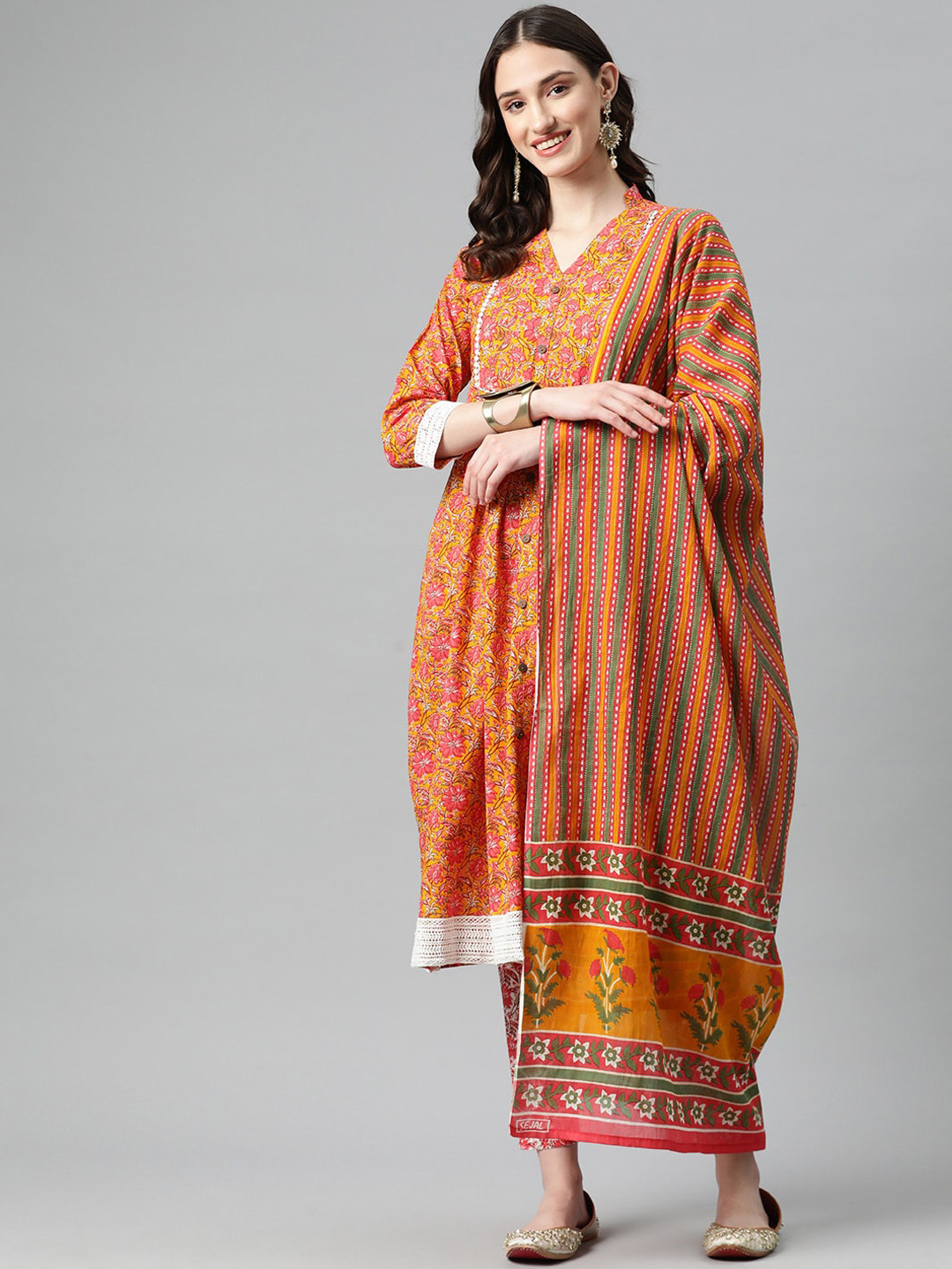 

BUTA BUTI Floral Printed V-Neck Pure Cotton Straight Kurta With Trousers & Dupatta, Orange