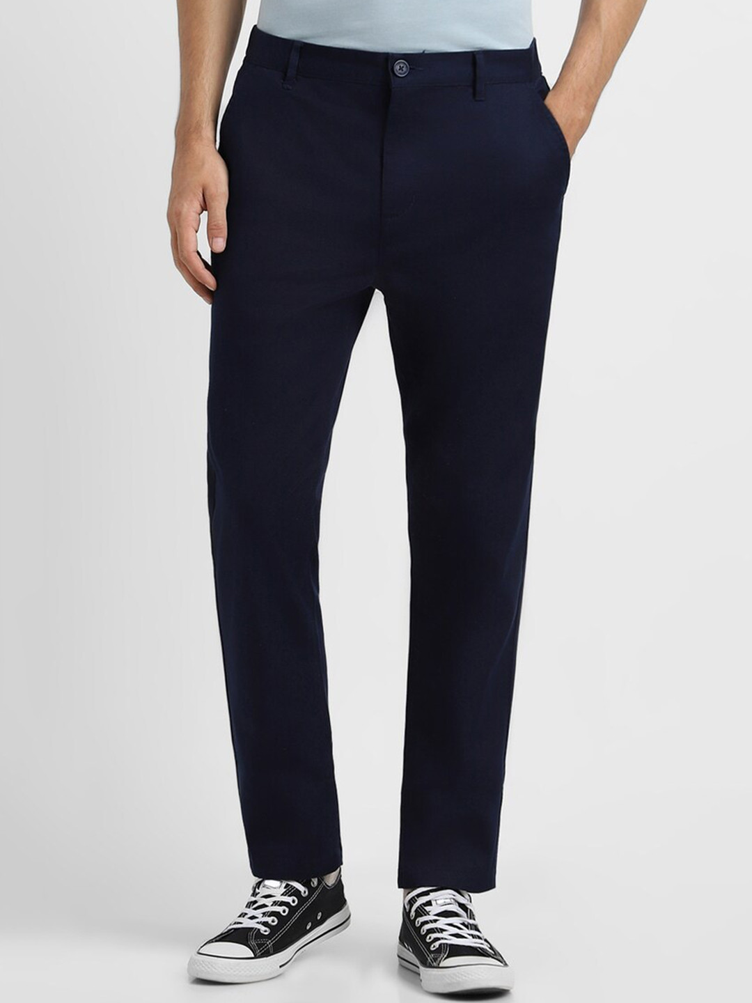

FOREVER 21 Men Mid-Rise Plain Regular Trousers, Navy blue