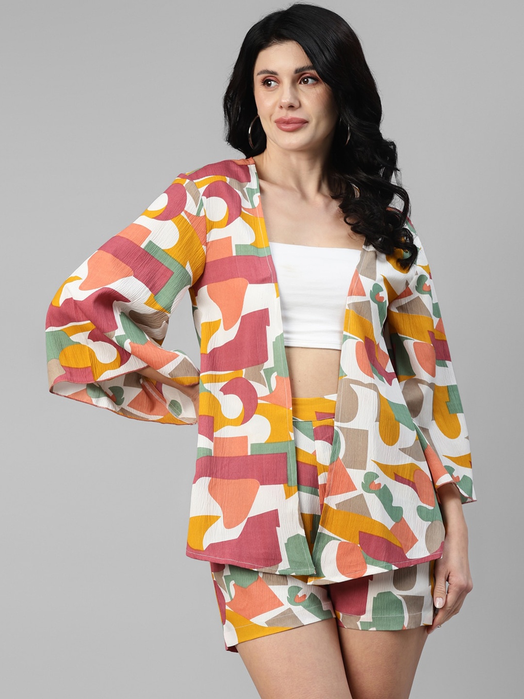 

DEEBACO Printed Open-Front Shrug With High-Rise Shorts Co-Ords, White