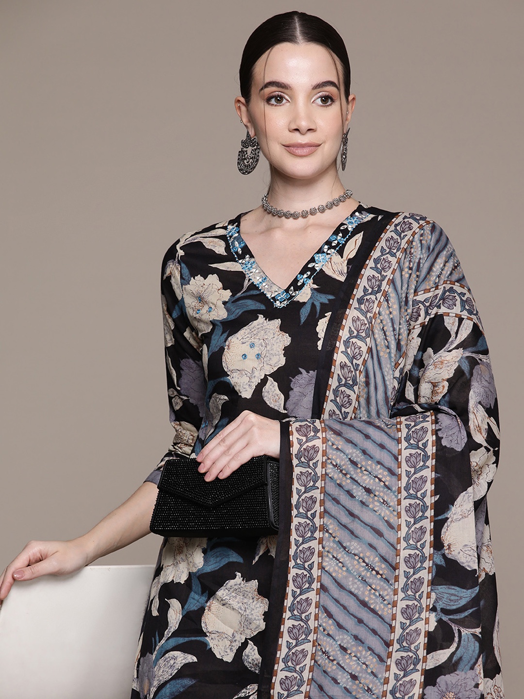 

Readiprint Floral Printed Mirror Work Pure Cotton Kurta with Salwar & Dupatta, Black