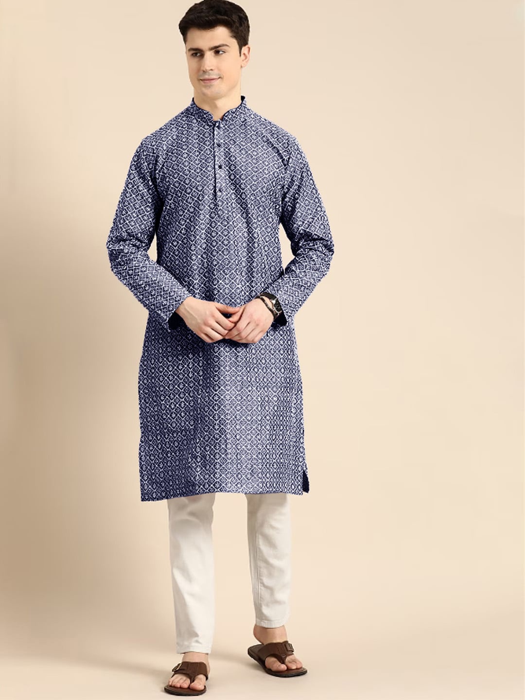 

Anouk Navy Blue Ethnic Motifs Embroidered Pure Cotton Lucknowi Chikankari Kurta