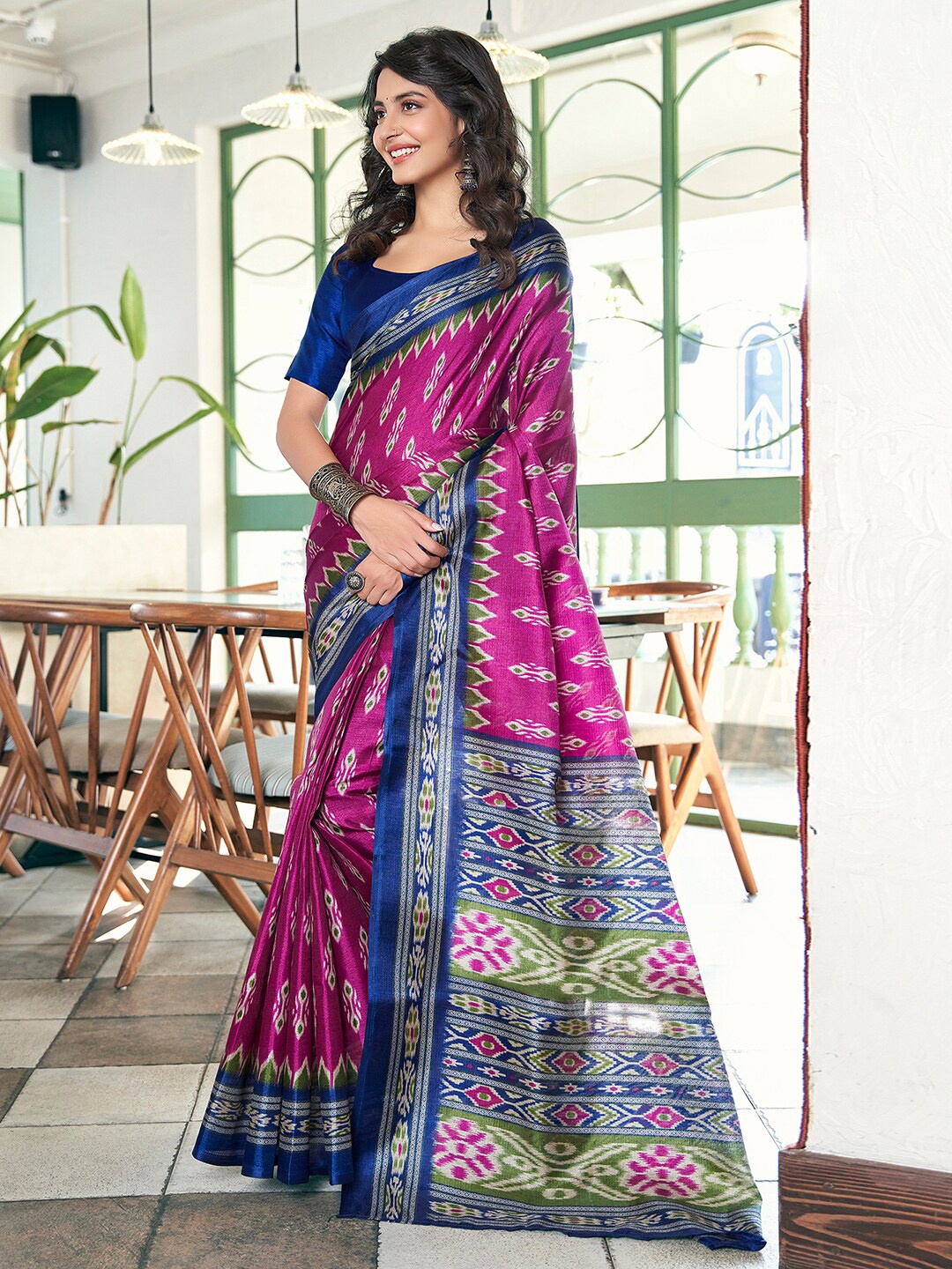 

KALINI Ethnic Motifs Printed Art Silk Saree, Purple