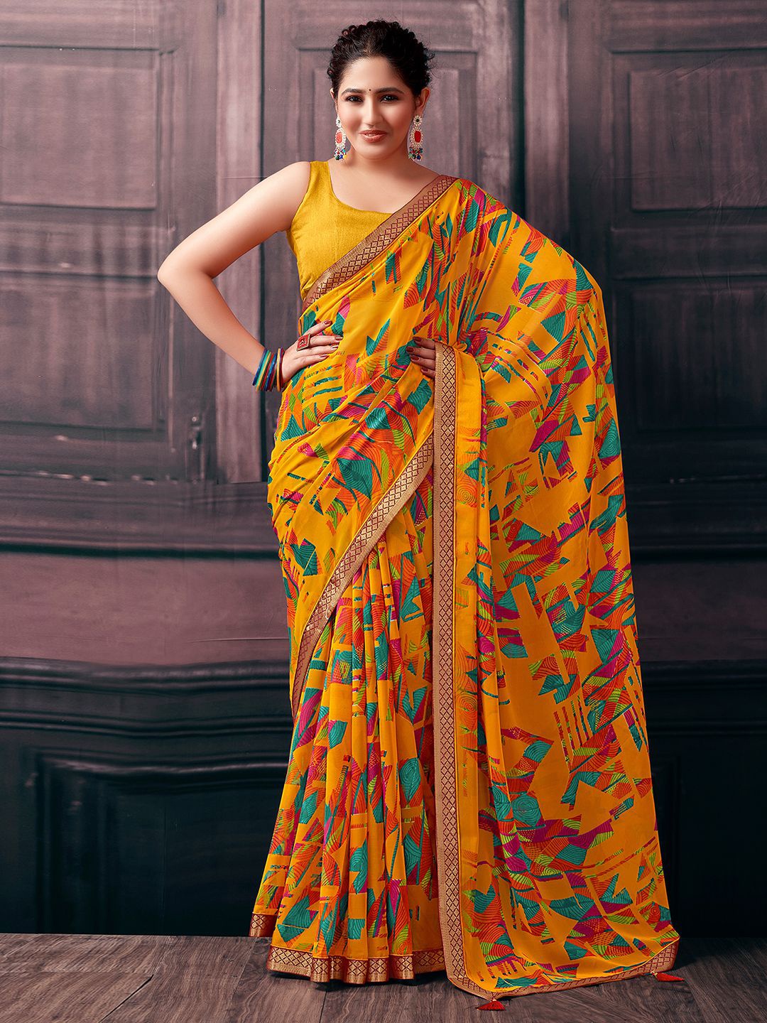 

KALINI Geometric Printed Gotta Patti Saree, Yellow