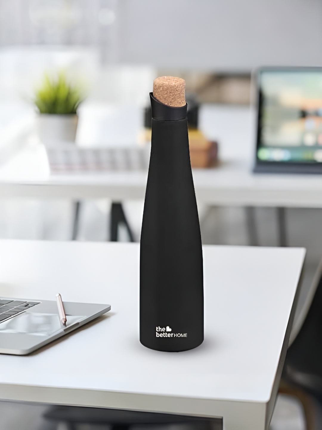

The Better Home Black Stainless Steel Water Bottle 750ml