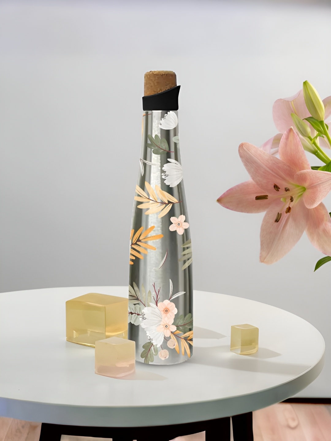 

The Better Home Silver-Toned Stainless Steel Water Bottle 750ml